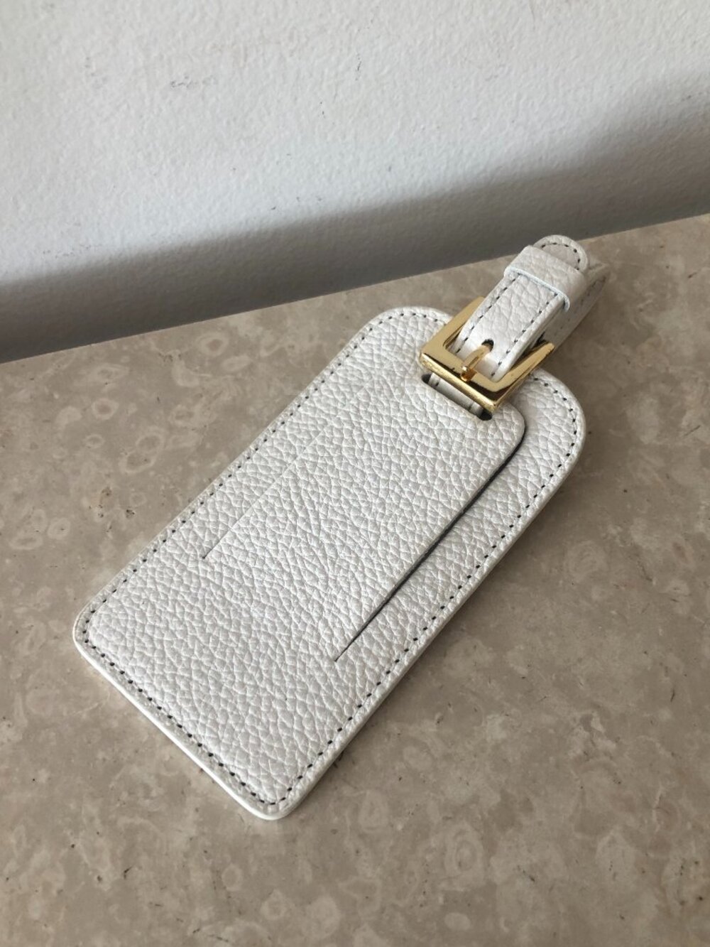 NEW! White Pebbled Leather Luggage Travel Bag Tag with Goldtone Hardware